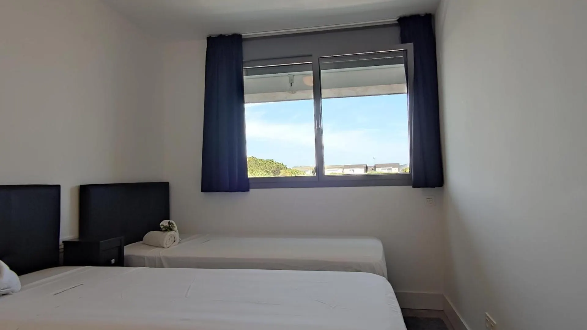 Apartamento De Lujo En Primera Linea Con Piscina En Platja D'Aro - Es-209-70