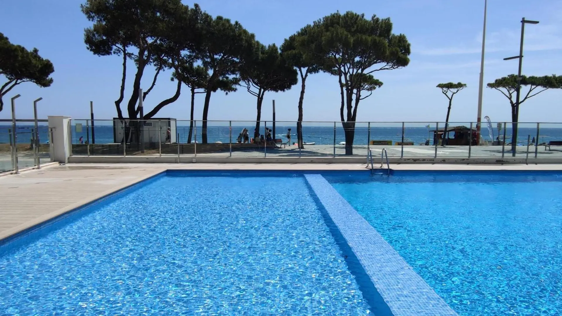 Apartamento De Lujo En Primera Linea Con Piscina En Platja D'Aro - Es-209-70